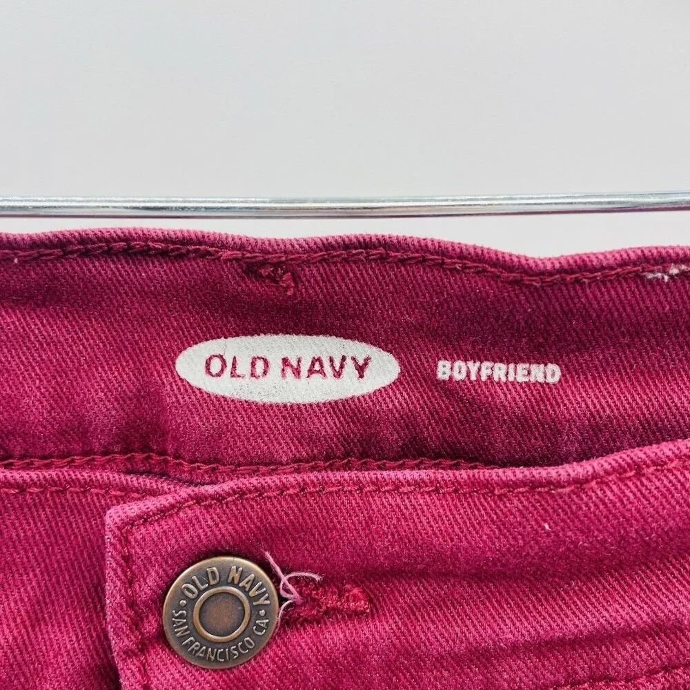 Old Navy Womens Size 16 Frayed Cut Off Boyfriend Denim Shorts in Wine‎ Stain Red